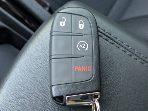 New 2026 Jeep Compass Latitude image 25