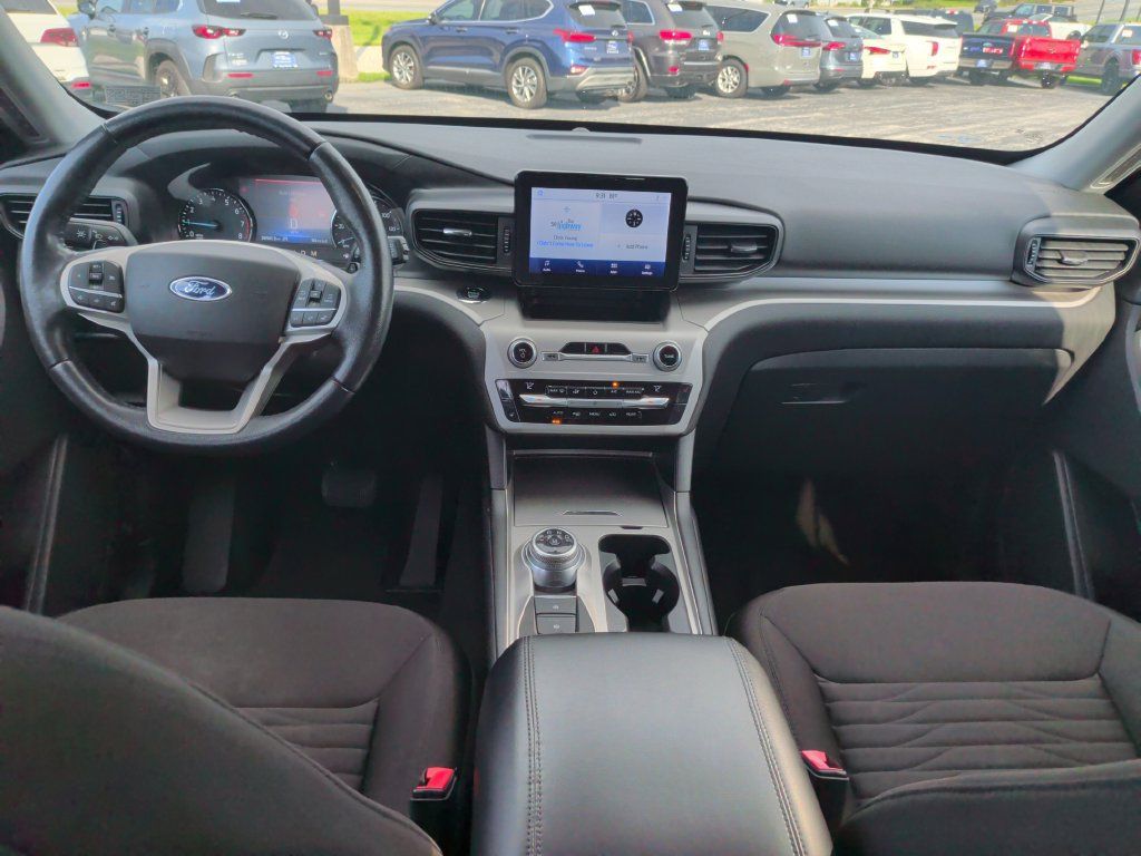 Certified 2020 Ford Explorer XLT w/ Comfort Package AWD/4WD image 2