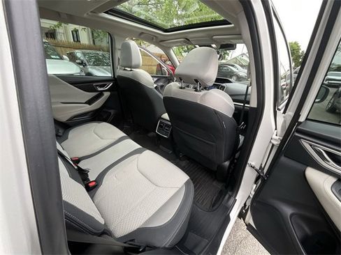 Used 2023 Subaru Forester Premium image 33