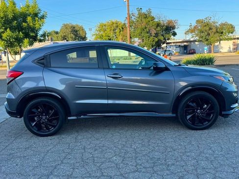 Used 2022 Honda HR-V Sport image 5
