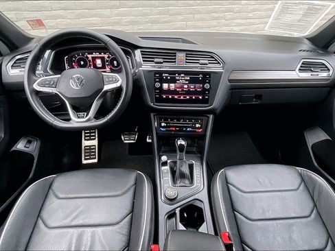 Certified 2023 Volkswagen Tiguan SEL R-Line AWD/4WD image 15