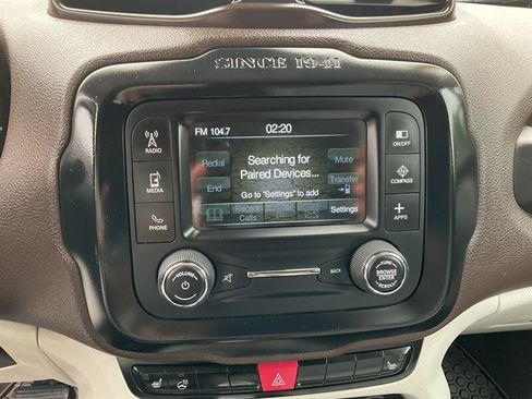 Used 2016 Jeep Renegade Latitude w/ Popular Equipment Group AWD/4WD image 35