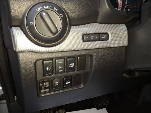 Used 2019 Nissan Titan PRO-4X w/ Pro-4x Utility Package image 13