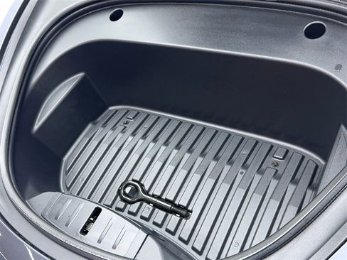 Used 2023 Tesla Model 3 Standard Range image 60