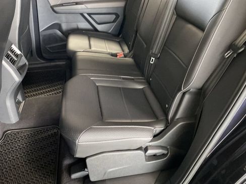 Used 2022 Volkswagen Atlas Cross Sport SE AWD/4WD image 22