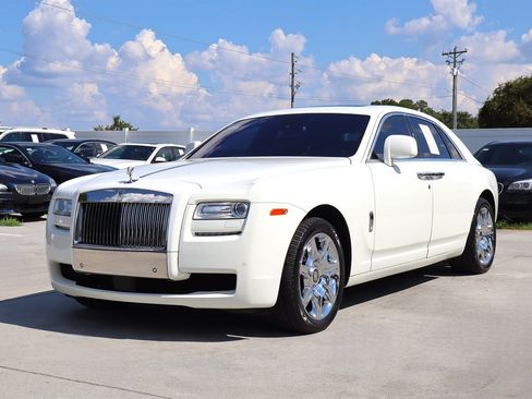 Used 2011 Rolls-Royce Ghost RWD image 3