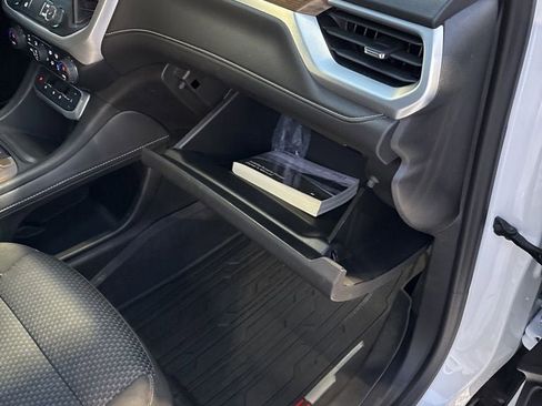 Used 2023 GMC Acadia SLE w/ LPO, Floor Liner Package image 26