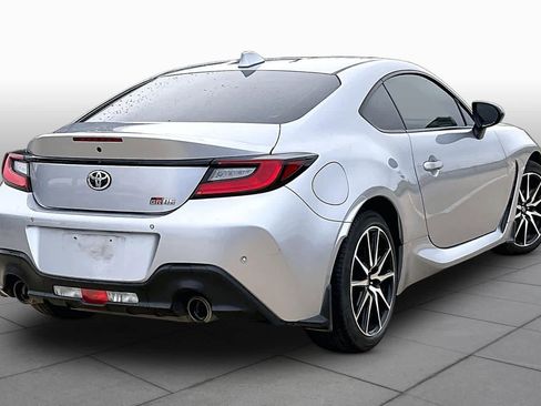 Used 2023 Toyota GR86 image 13