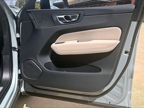 New 2026 Volvo XC60 B5 Plus w/ Protection Package Premier AWD/4WD image 14