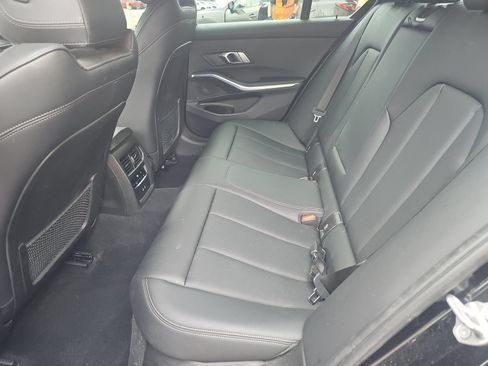 Used 2022 BMW 330i Sedan w/ Premium Package 2 RWD image 13