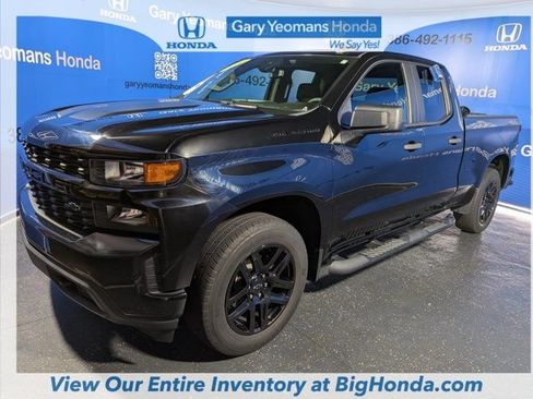 Used 2022 Chevrolet Silverado 1500 Custom w/ Rally Edition AWD/4WD image 9