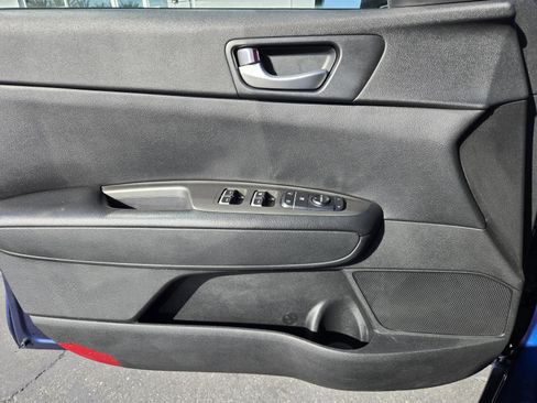 Used 2020 Kia Optima LX image 16