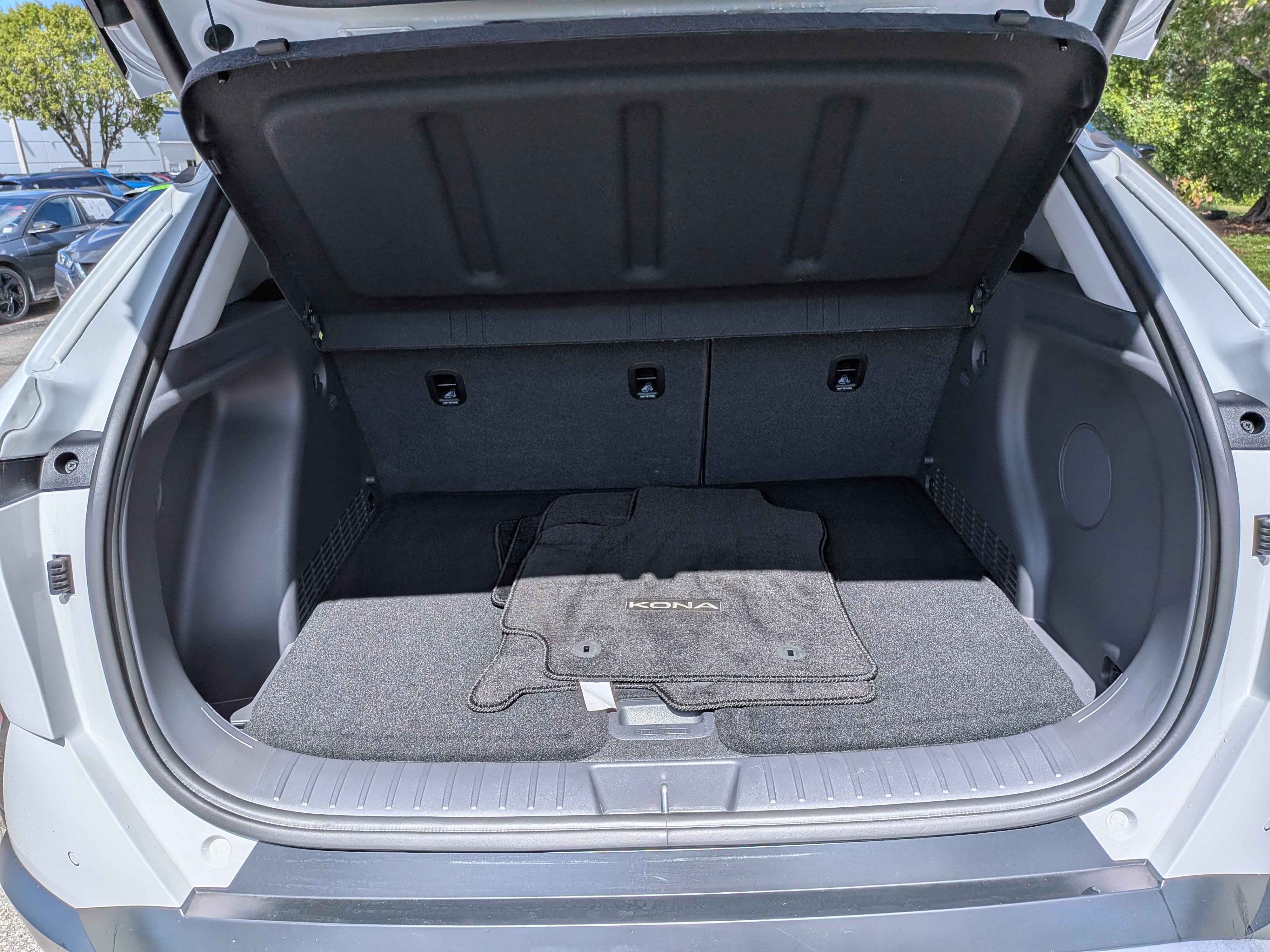 Used 2026 Hyundai Kona Limited FWD image 13