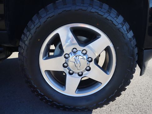 Used 2017 Chevrolet Silverado 2500 LTZ w/ Duramax Plus Package image 18