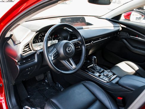 Used 2025 MAZDA CX-30 AWD 2.5 S w/ Preferred Package image 8