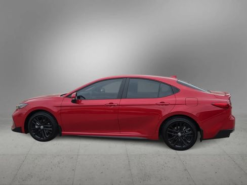 Used 2026 Toyota Camry SE w/ Convenience Package FWD image 5