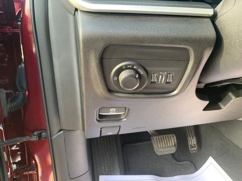 Used 2023 Jeep Grand Cherokee Altitude AWD/4WD image 15