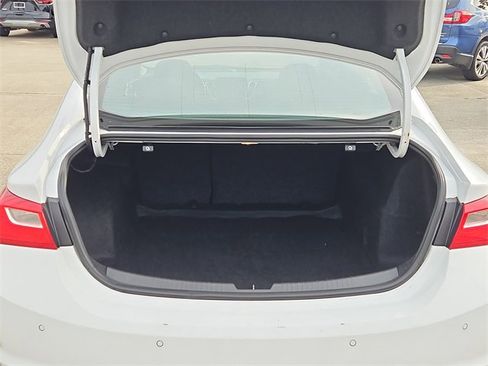 Used 2024 Chevrolet Malibu LT image 7