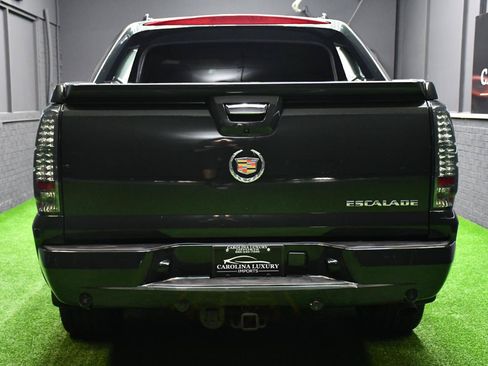 Used 2013 Cadillac Escalade EXT Luxury AWD/4WD image 8