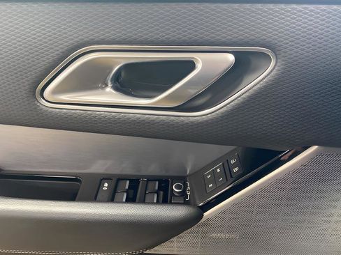 Used 2021 Land Rover Range Rover Velar R-Dynamic S image 13