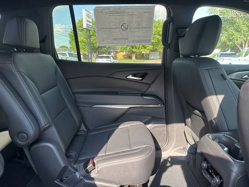 New 2025 Chevrolet Traverse LT w/ Driver Confidence Package image 22