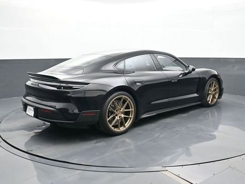 Certified 2025 Porsche Taycan Turbo GT image 25