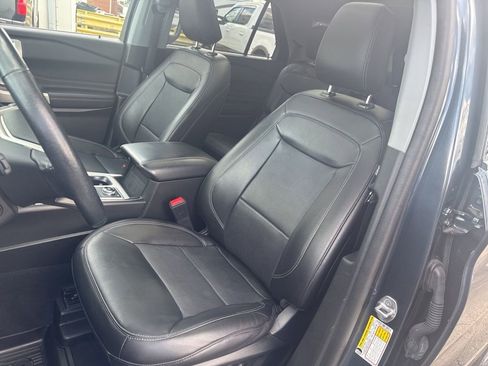 Used 2023 Ford Explorer Limited w/ Hybrid Equipment Group 310A image 17