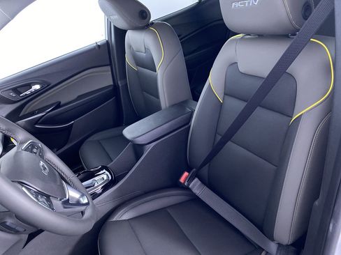 New 2025 Chevrolet Trax ACTIV w/ Driver Confidence Package image 10