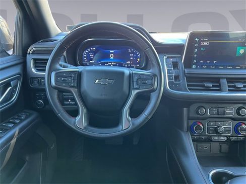 Used 2022 Chevrolet Suburban RST w/ Luxury Package image 12