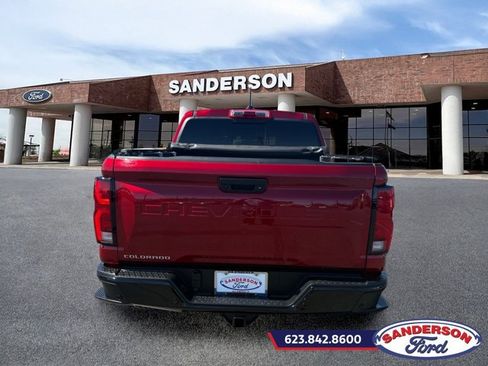 Used 2025 Chevrolet Colorado Z71 w/ Z71 Convenience Package 2 AWD/4WD image 4