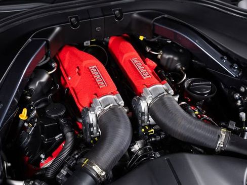 Used 2025 Ferrari Roma Spider RWD image 14
