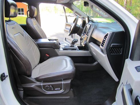 Used 2019 Ford F150 Limited w/ Trailer Tow Package image 12