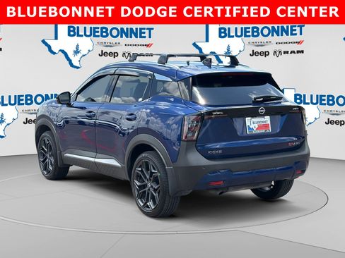 Used 2026 Nissan Kicks SR AWD/4WD image 7
