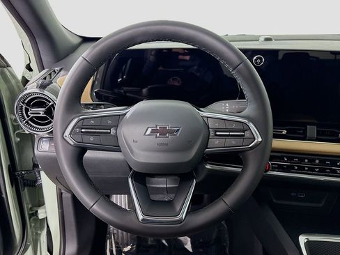 New 2026 Chevrolet Equinox ACTIV image 11