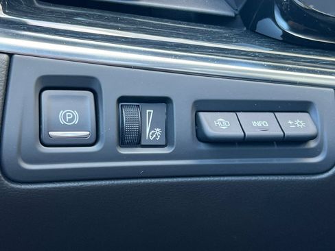 Used 2025 Cadillac XT5 Premium Luxury w/ Technology Package FWD image 38