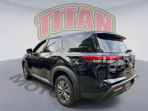 Certified 2024 Nissan Pathfinder S AWD/4WD image 3