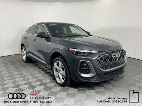 Used 2025 Audi Q5 Premium Plus w/ Premium Plus AWD/4WD image 1