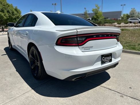 Used 2016 Dodge Charger R/T RWD image 5