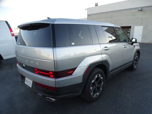 Used 2025 Hyundai Santa Fe SE image 4