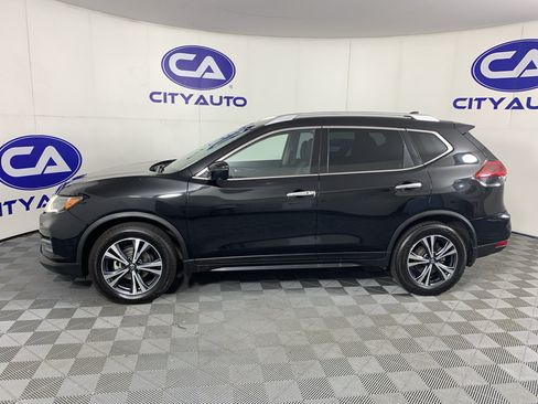 Used 2020 Nissan Rogue SV w/ Premium Package FWD image 6