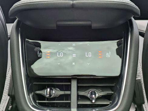 Used 2025 Volvo EX90 Ultra w/ Protection Package Premier AWD/4WD image 22