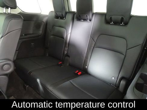 Used 2022 Nissan Pathfinder SL w/ SL Premium Package image 14