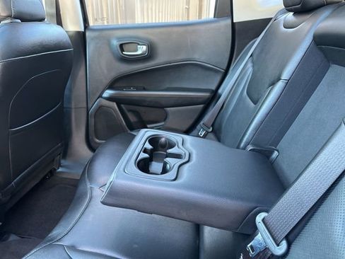 Used 2019 Jeep Compass Limited image 27