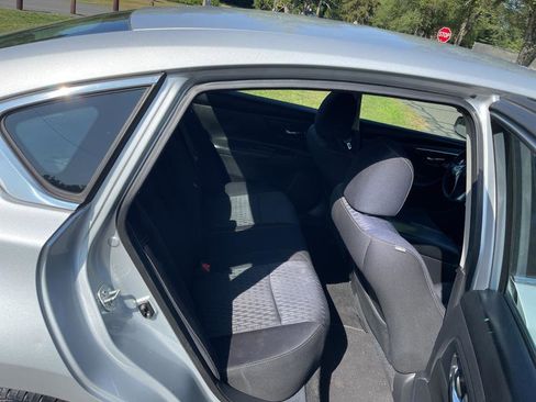 Used 2016 Nissan Altima 2.5 S w/ Power Driver Seat Package FWD image 35