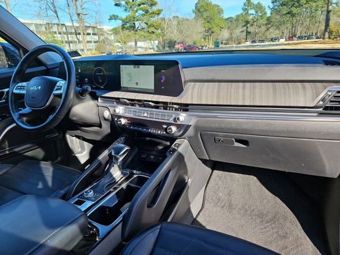 Used 2024 Kia Telluride SX Prestige image 16