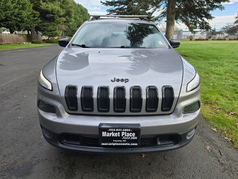 Used 2017 Jeep Cherokee Altitude image 10