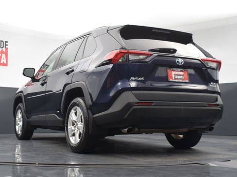 Used 2021 Toyota RAV4 XLE w/ Convenience Package AWD/4WD image 30