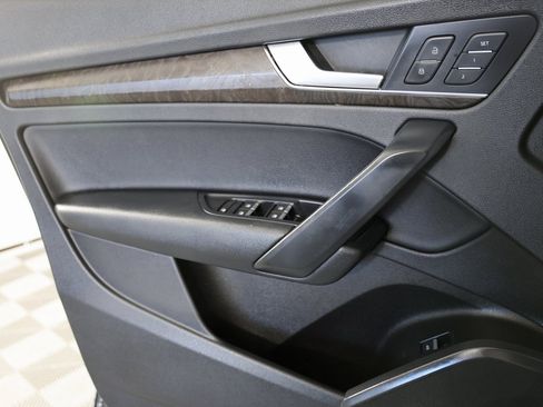 Used 2018 Audi Q5 2.0T Premium Plus image 25