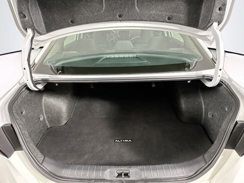 Used 2025 Nissan Altima 2.5 SV image 26