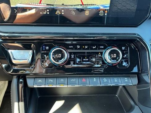 New 2026 GMC Sierra 1500 AT4X AWD/4WD image 33